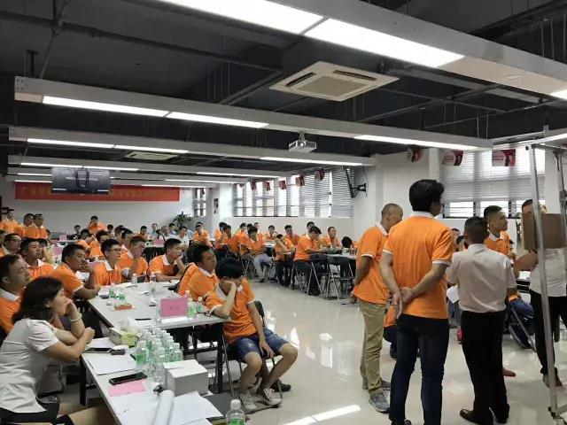 解剖電動(dòng)晾衣架